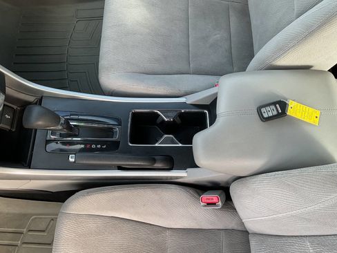 Used 2014 Honda Accord EX image 23