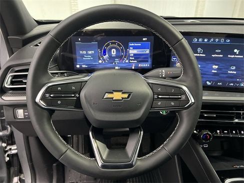 New 2025 Chevrolet Traverse LT w/ LPO, Floor Liner Package image 11