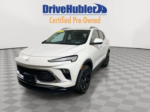 Used 2024 Buick Encore GX Sport Touring image 4