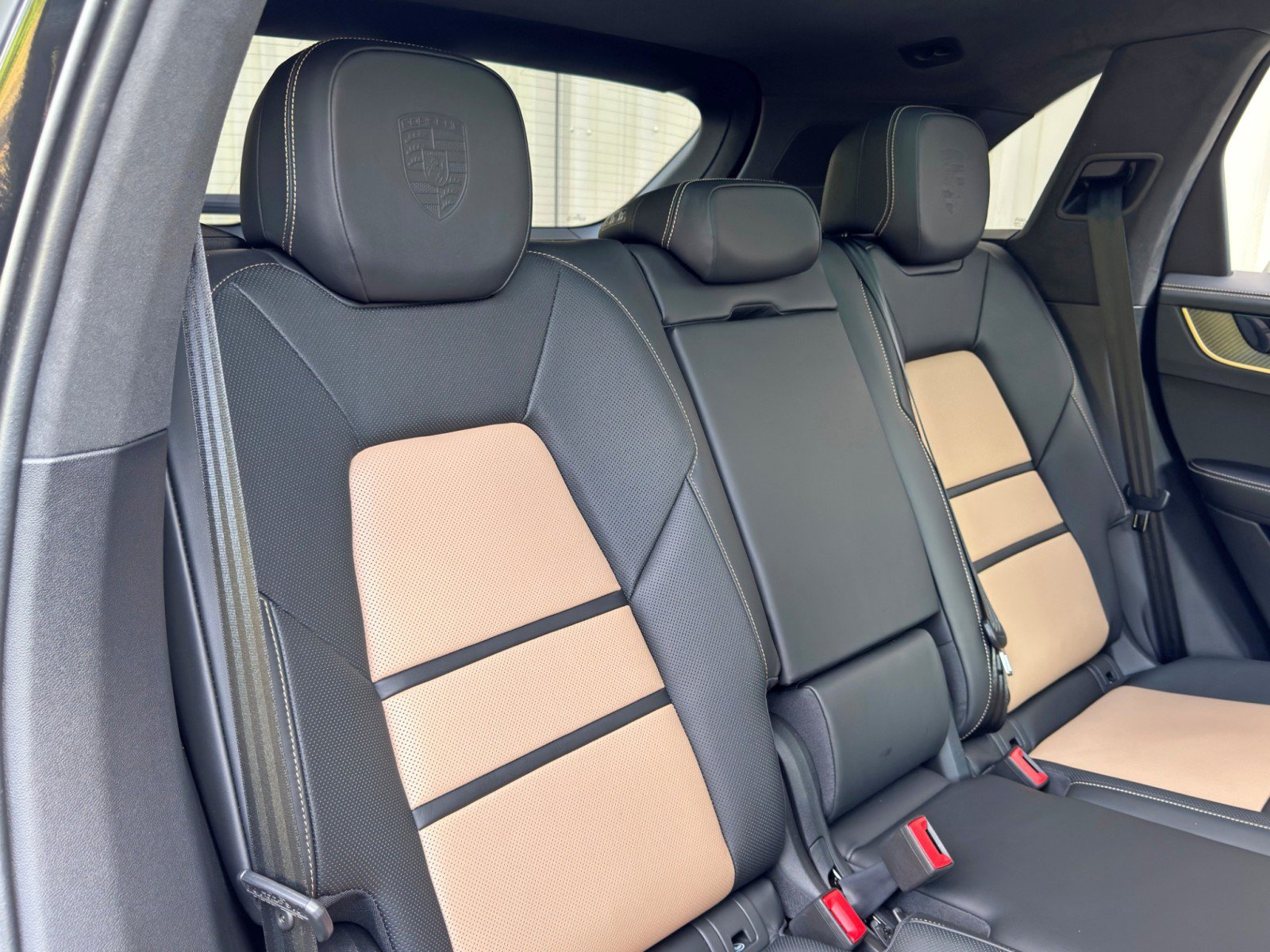 Used 2026 Porsche Cayenne GTS AWD/4WD image 47
