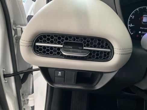 Certified 2023 Honda HR-V EX-L image 9