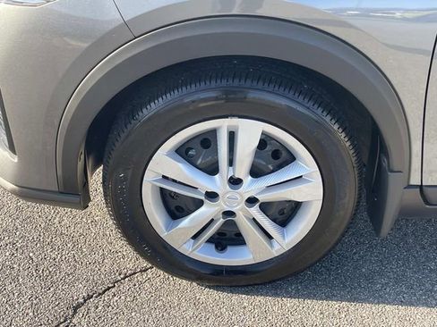 Certified 2025 Nissan Kicks Play S image 10