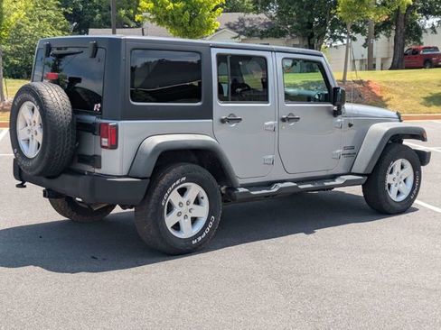Used 2017 Jeep Wrangler Unlimited Sport w/ Quick Order Package 24S AWD/4WD image 4