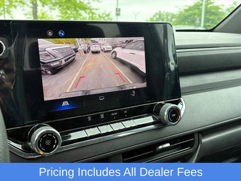 Used 2024 Chevrolet Colorado Trail Boss w/ Advanced Trailering Package AWD/4WD image 8
