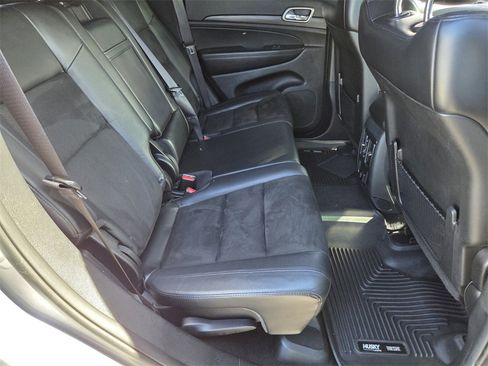 Used 2019 Jeep Grand Cherokee Altitude image 21