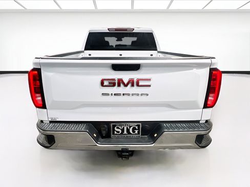 Used 2023 GMC Sierra 1500 Pro w/ Convenience Package image 5