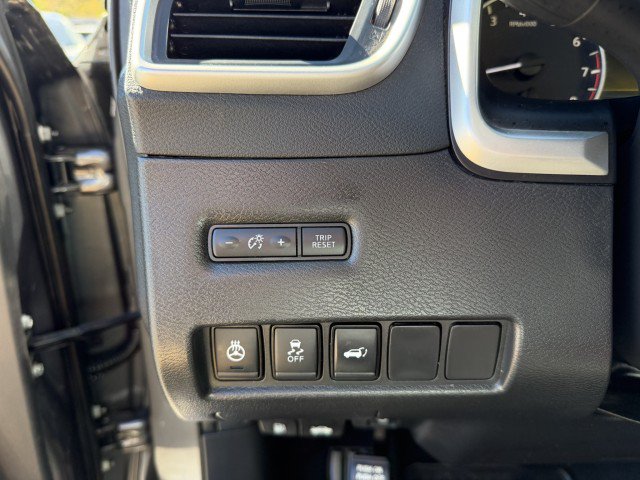 Used 2018 Nissan Murano Platinum FWD image 11