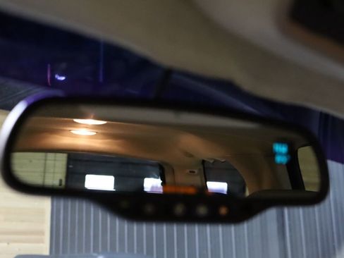 Used 2005 Cadillac Escalade ESV Platinum image 45