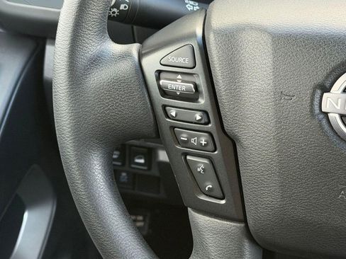 Used 2024 Nissan Frontier SV AWD/4WD image 16