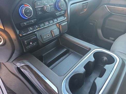 Used 2022 Chevrolet Silverado 1500 RST image 24