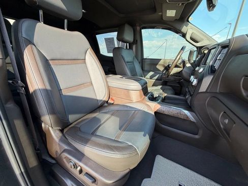 Used 2020 GMC Sierra 1500 Denali w/ Denali Ultimate Package AWD/4WD image 34