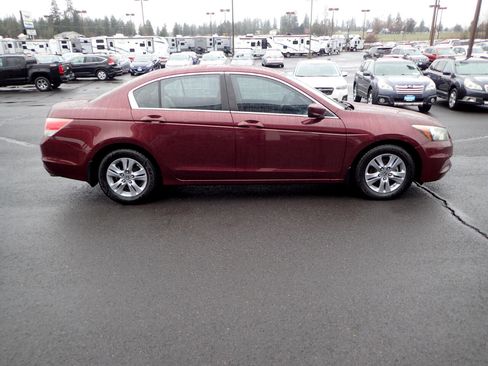 Used 2011 Honda Accord LX-P image 6