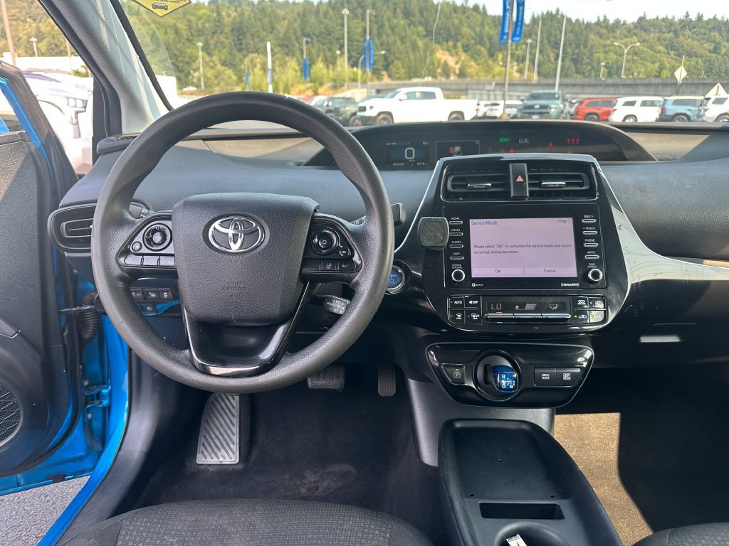 Used 2022 Toyota Prius LE AWD/4WD image 15