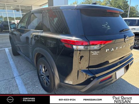 Certified 2023 Nissan Pathfinder S image 8