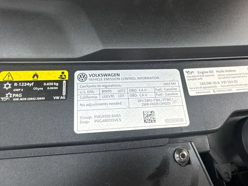 Used 2023 Volkswagen Atlas SEL R-Line AWD/4WD image 79