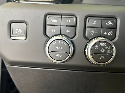 Used 2026 GMC Sierra 2500 Denali Ultimate AWD/4WD image 28