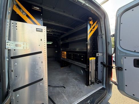 Used 2024 Mercedes-Benz Sprinter 2500 image 7