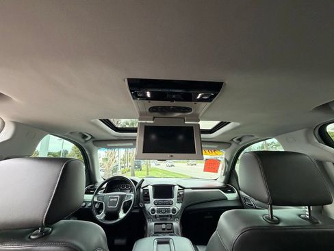Used 2018 GMC Yukon XL SLT w/ Open Road Package AWD/4WD image 24