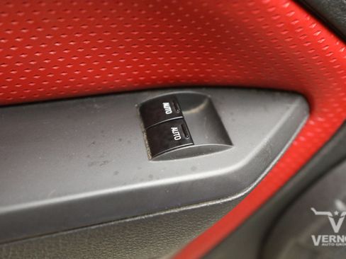 Used 2009 Ford Mustang GT RWD image 34