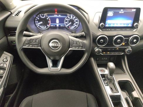 Used 2025 Nissan Sentra SV FWD image 22