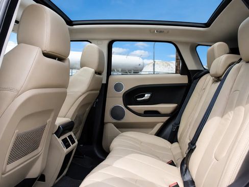 Used 2013 Land Rover Range Rover Evoque Pure Premium AWD/4WD image 16