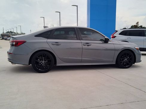 Used 2025 Honda Civic Sport image 11