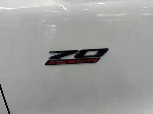 Used 2023 Chevrolet Corvette Stingray Premium Conv w/ Z51 Performance Package RWD image 19