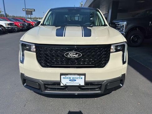 New 2025 Ford Maverick Lariat w/ Black Appearance Package image 2