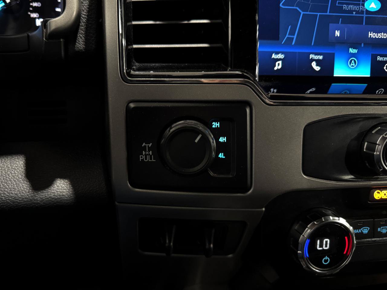 Used 2022 Ford F250 Lariat AWD/4WD image 8