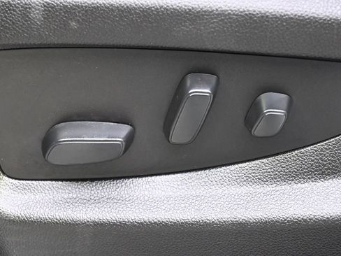 Used 2019 Chevrolet Suburban Premier image 9