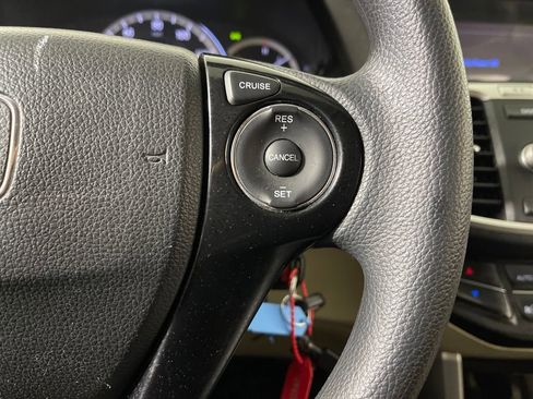 Used 2016 Honda Accord LX image 29