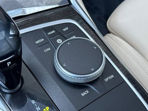 Used 2021 BMW 330i Sedan w/ Driving Assistance Package image 31