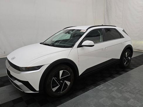 Used 2025 Hyundai Ioniq 5 SEL image 3