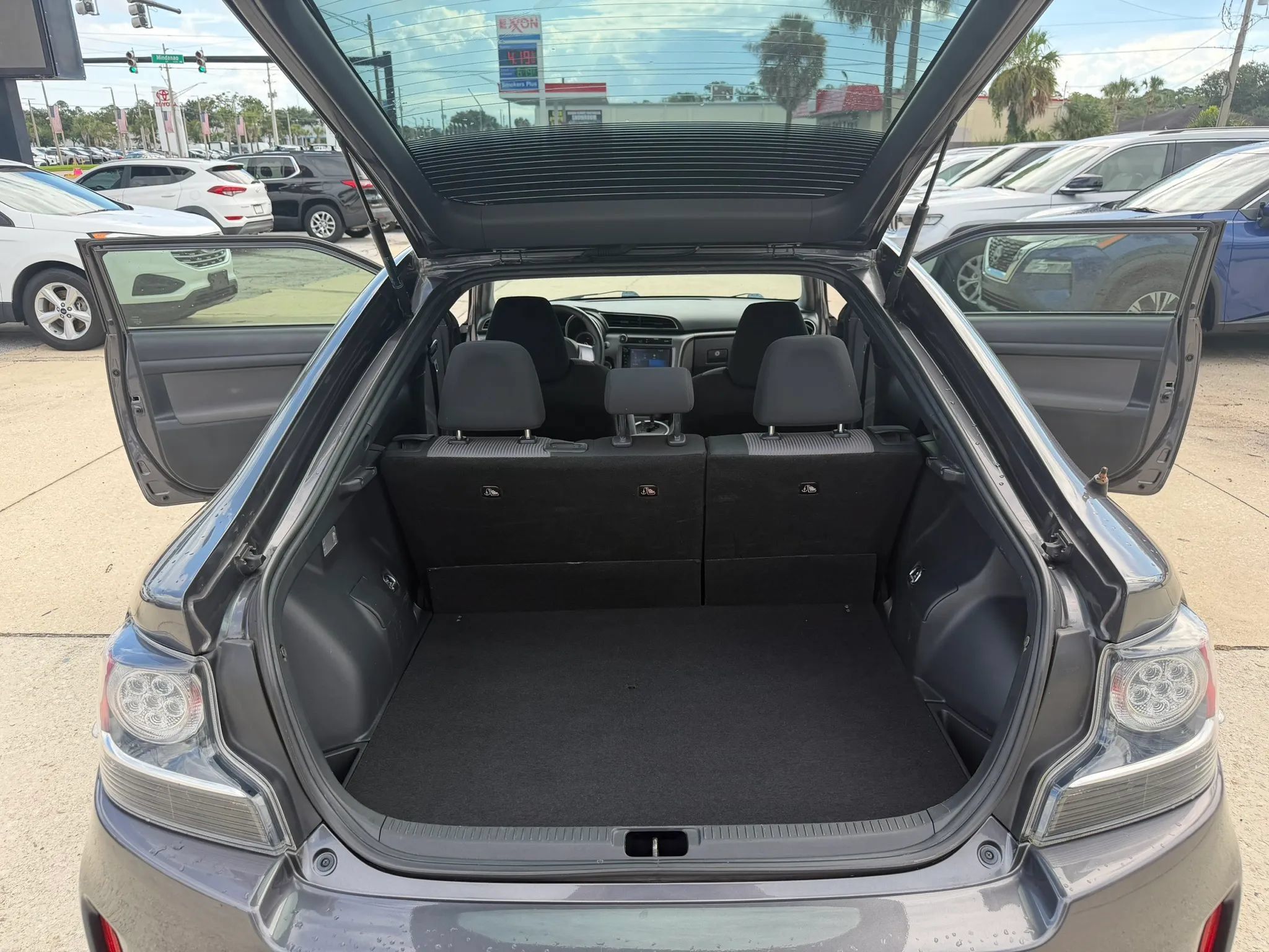 Used 2016 Scion tC FWD image 19