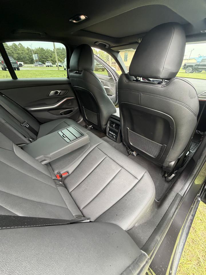 Used 2020 BMW 330i Sedan w/ Convenience Package RWD image 15