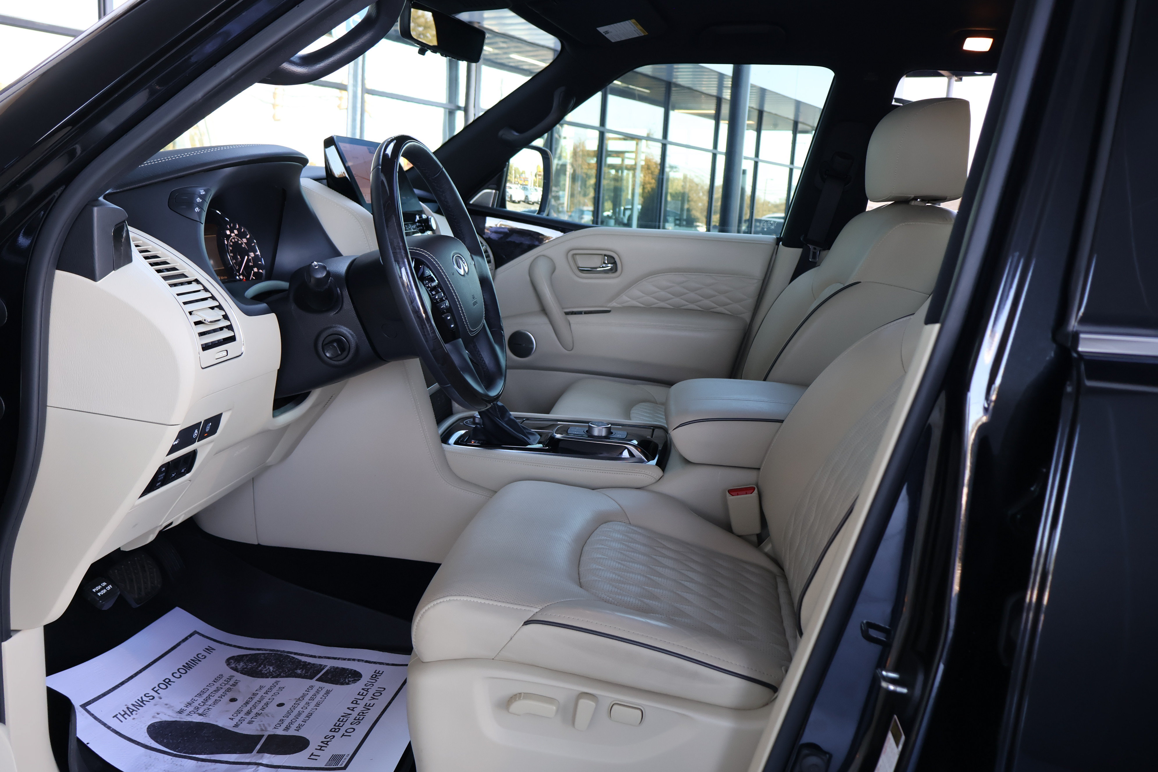 Used 2022 INFINITI QX80 Sensory w/ All-Season Package AWD/4WD image 10