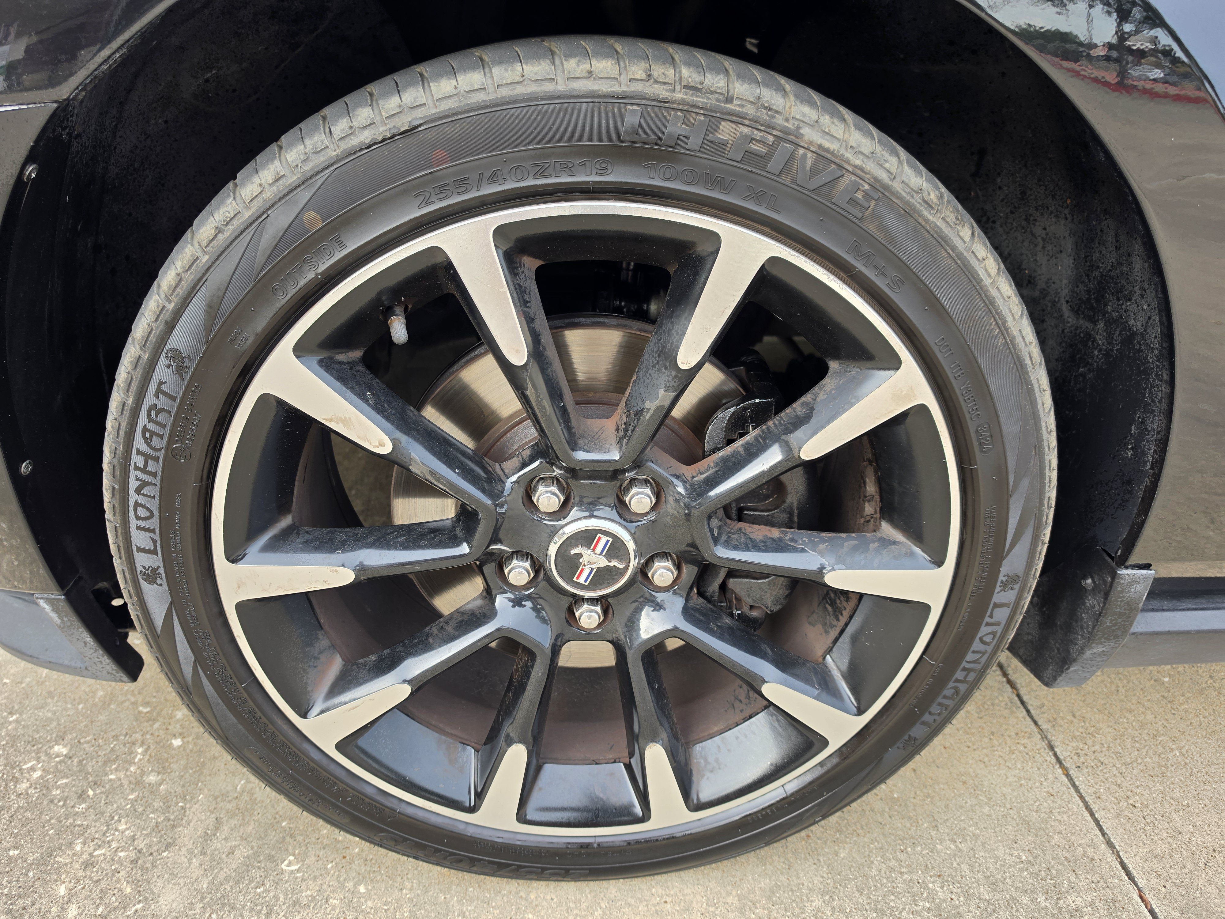 Used 2012 Ford Mustang Premium w/ V6 Performance Pkg RWD image 33