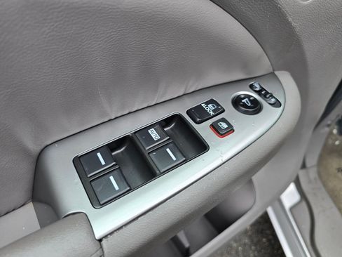 Used 2010 Honda Odyssey EX-L image 40