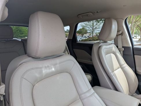 Used 2023 Lincoln Corsair Reserve AWD/4WD image 20