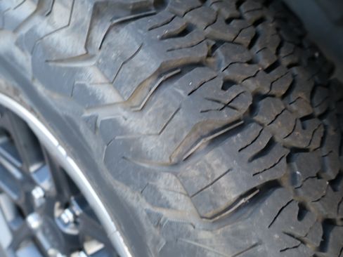 Used 2018 Jeep Wrangler Rubicon AWD/4WD image 12