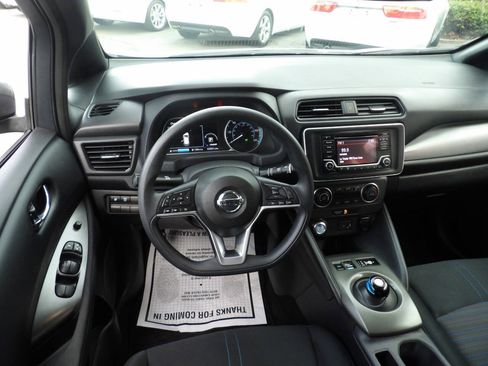Used 2019 Nissan Leaf S w/ S Charge Package FWD image 5