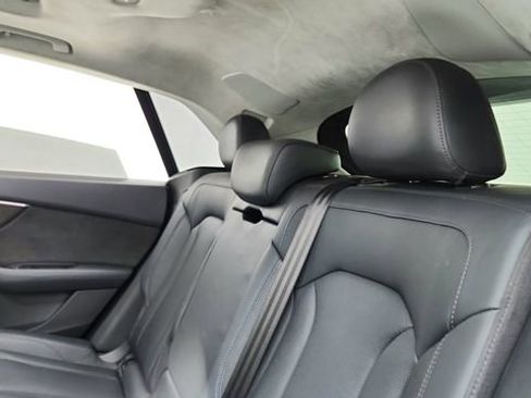 Used 2020 Audi Q8 Prestige w/ Prestige Package image 30