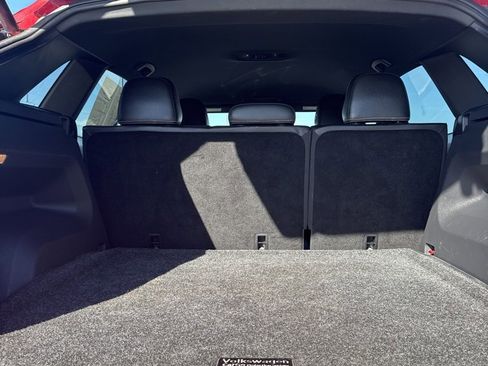 Used 2022 Volkswagen Atlas Cross Sport SE image 11