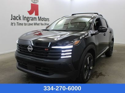 New 2026 Nissan Kicks SR