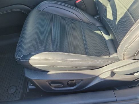 Used 2024 Ford Mustang GT Premium image 18