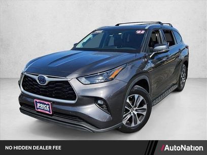 Used 2022 Toyota Highlander XLE