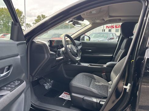 New 2026 Nissan Kicks SV w/ SV Premium Package image 14