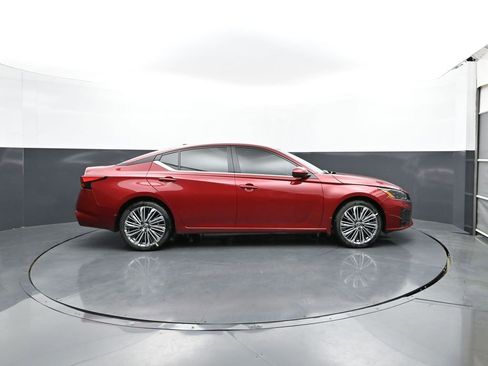 New 2026 Nissan Altima 2.5 SV w/ SV Premium Package AWD/4WD image 4