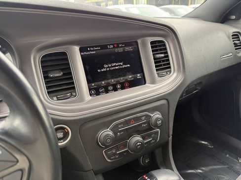 Used 2023 Dodge Charger SXT RWD image 16