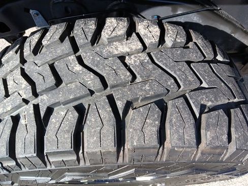 Used 2012 Jeep Wrangler Unlimited Sport image 69